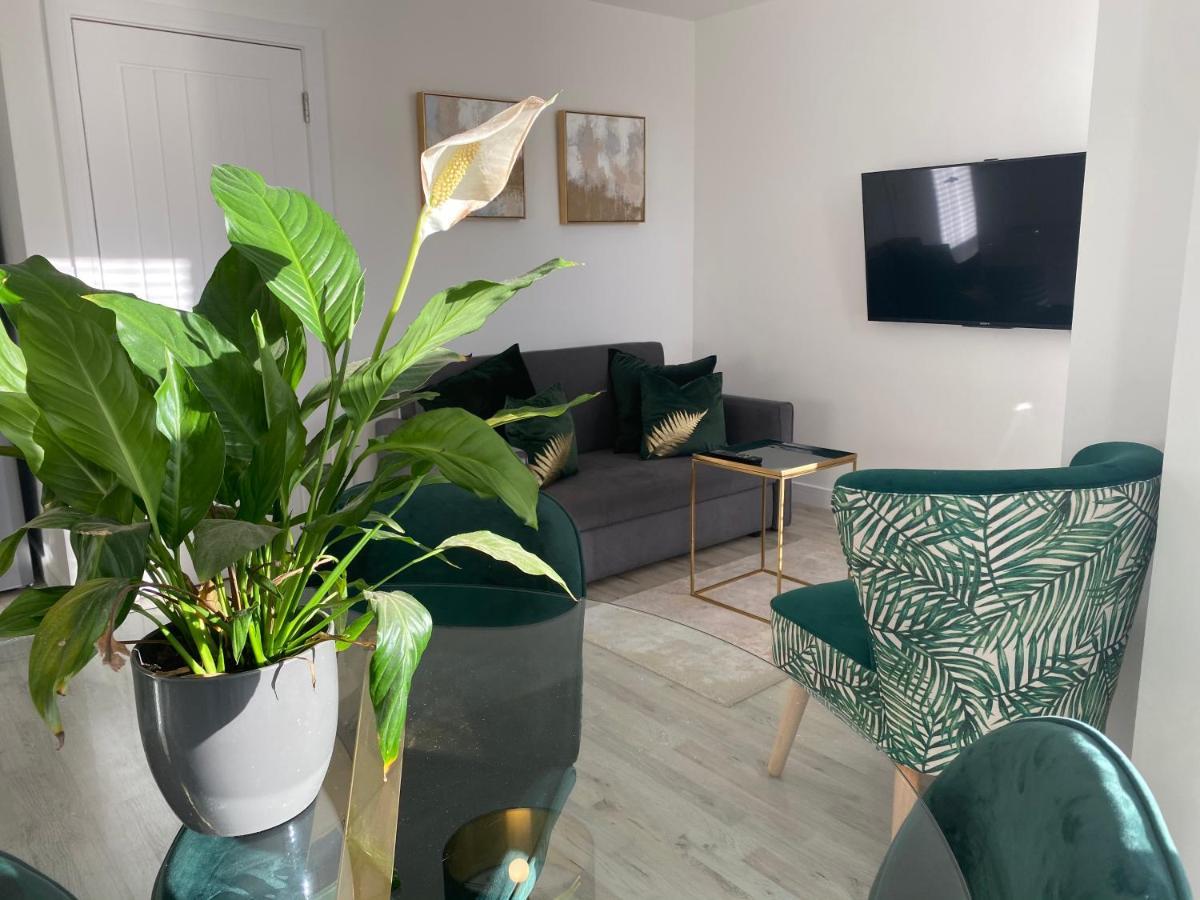 Stylish Pontcanna Flat Near City Centre Cardiff Exterior photo